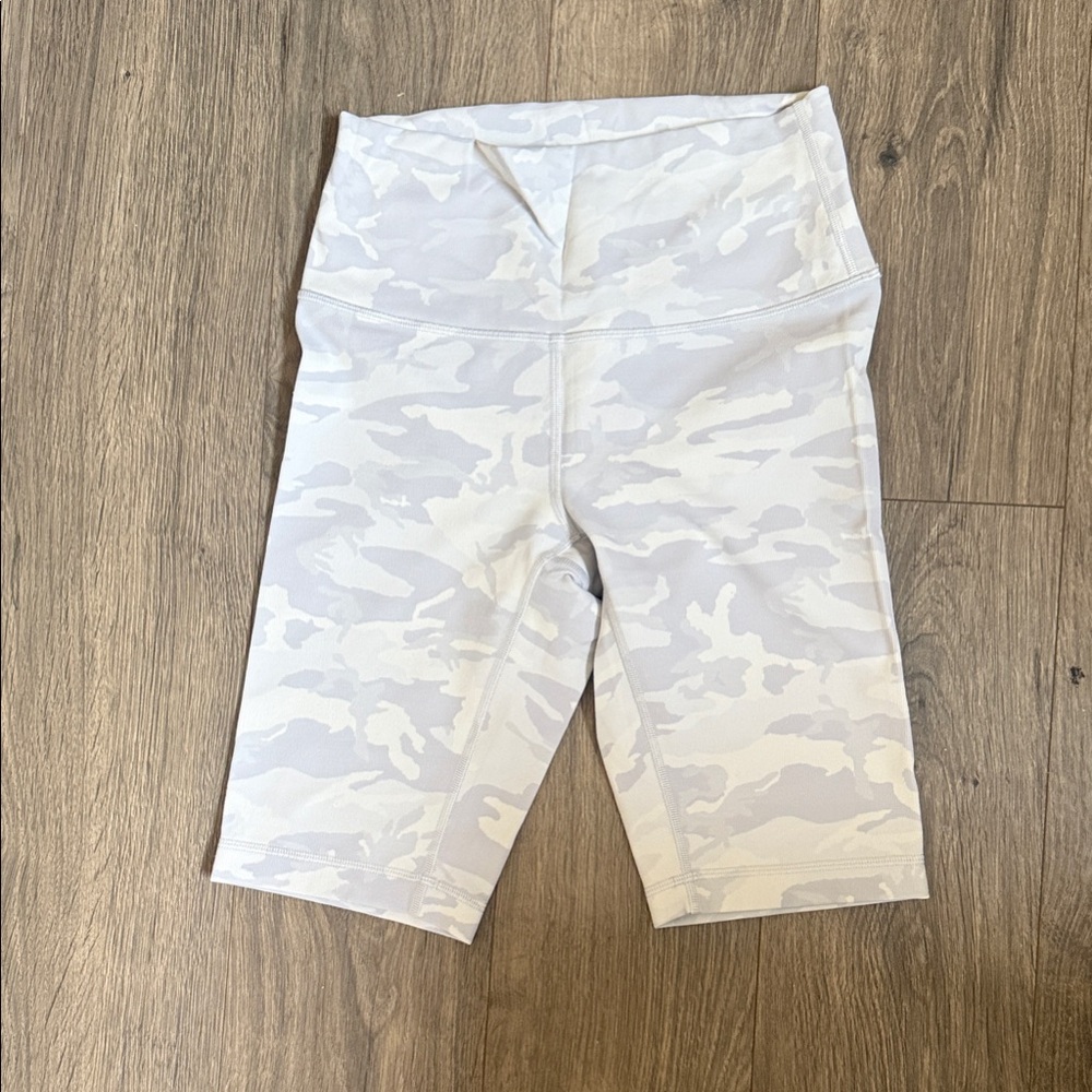 Lululemon Athletica White Camo Leggings